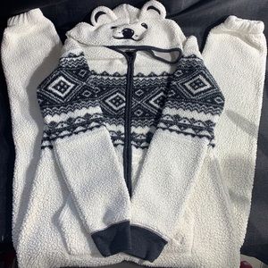 american Eagle Xs-s Fuzzy Bear Hoody Pajama